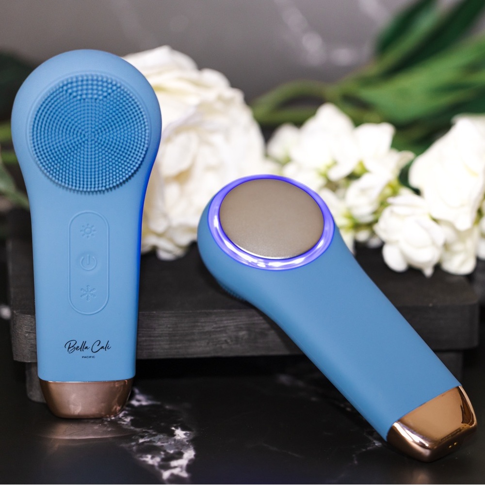2-in-1 Silicone Facial Cleansing Device